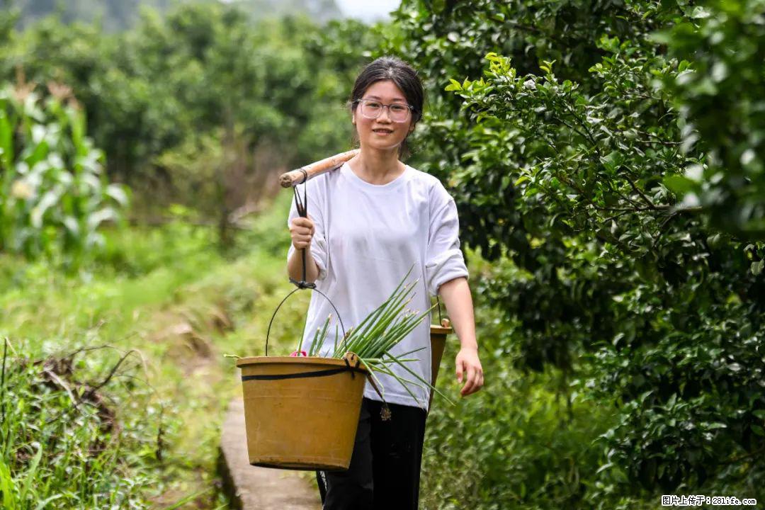全网追的“扁担女孩”，找了一份暑假工，时薪12元 - 揭阳生活资讯 - 揭阳28生活网 jy.28life.com
